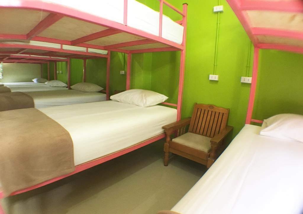 Baifern Mansion Hostel Krabi Exterior photo