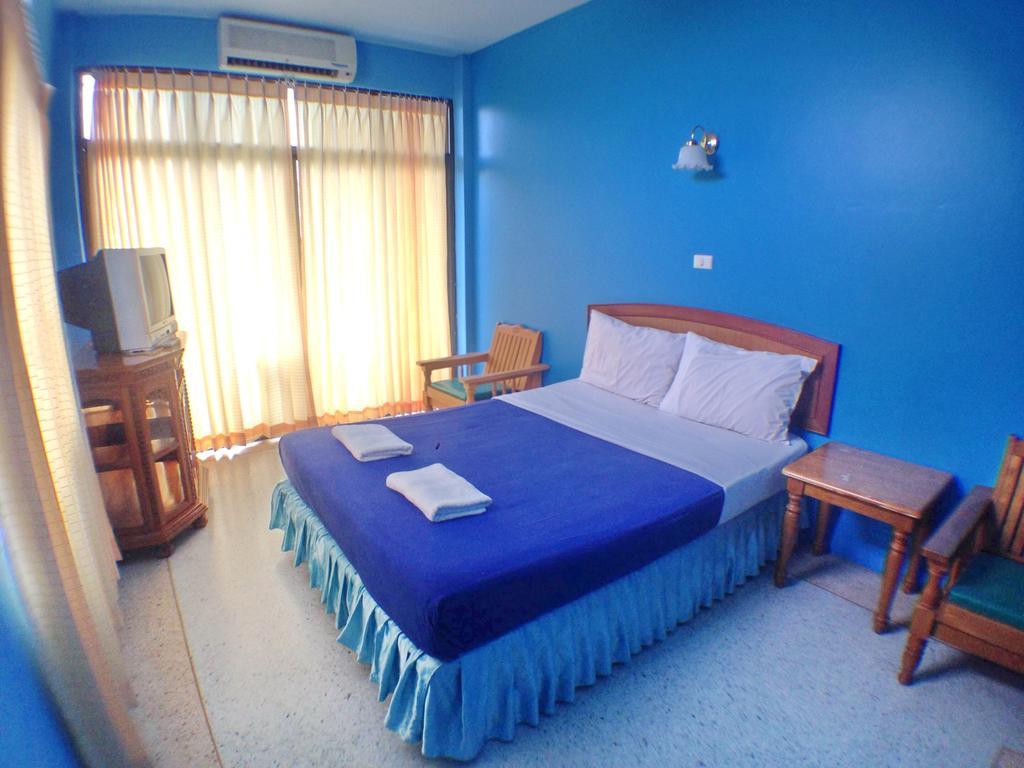 Baifern Mansion Hostel Krabi Exterior photo