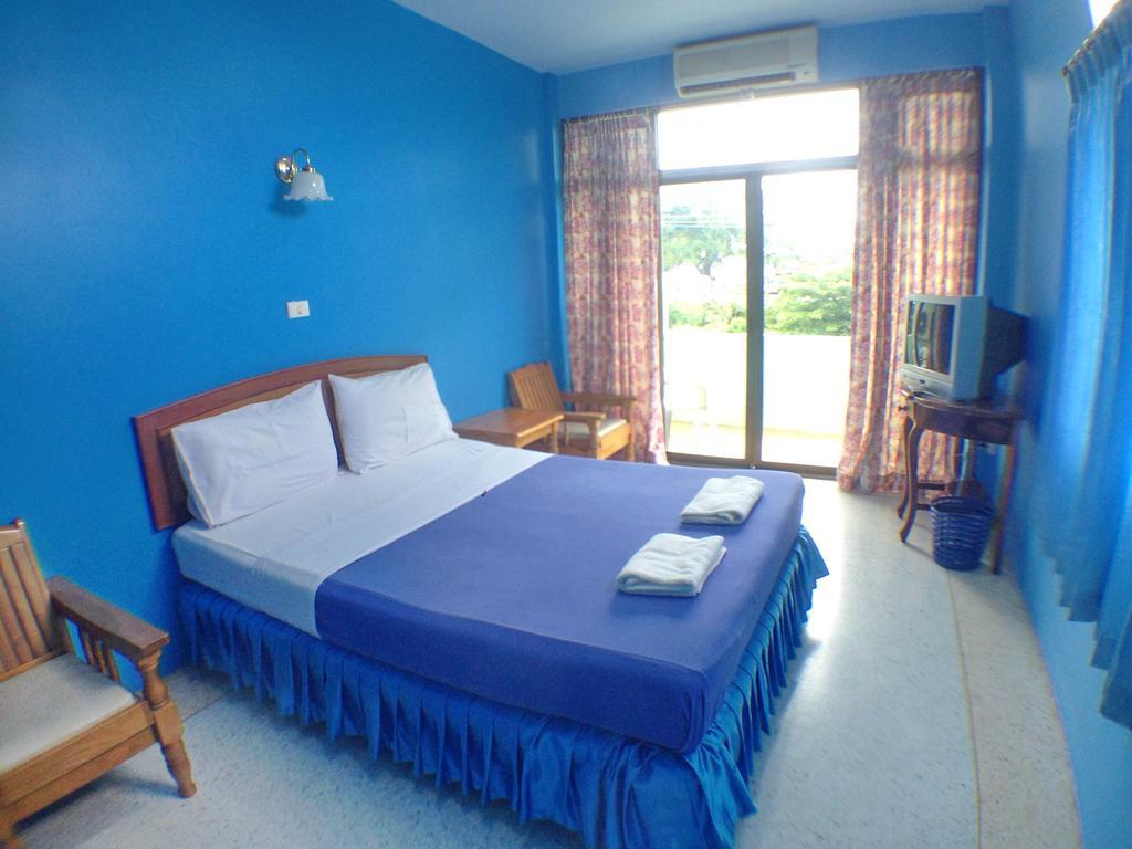 Baifern Mansion Hostel Krabi Exterior photo
