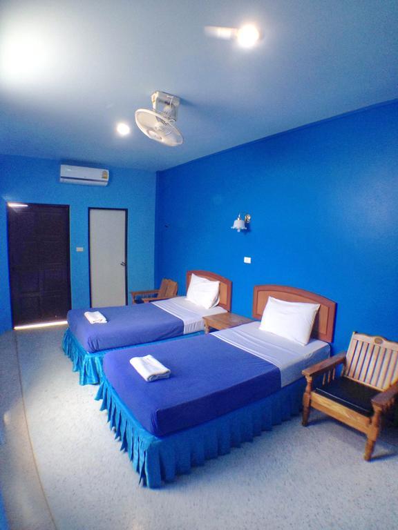 Baifern Mansion Hostel Krabi Exterior photo